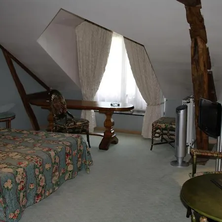 Hotel Chateau D'hassonville 3*